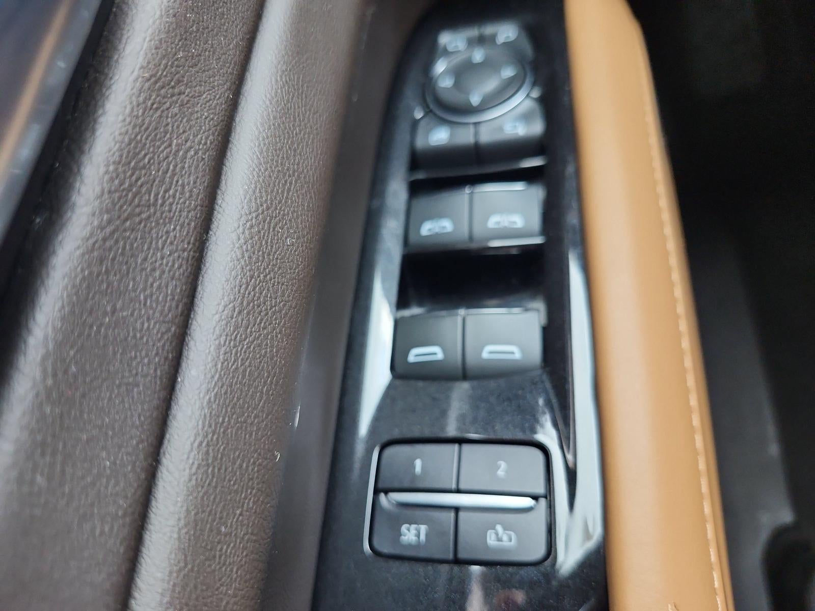 2023 Cadillac Escalade 4WD Premium Luxury