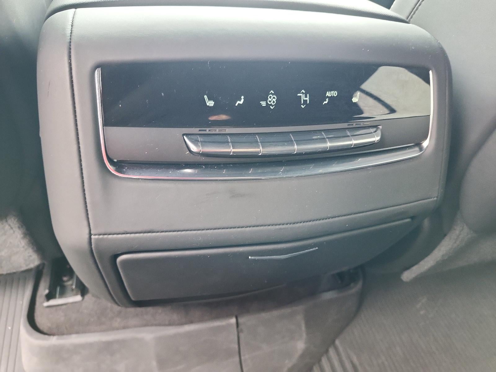 2024 Cadillac Escalade 4WD Sport Platinum