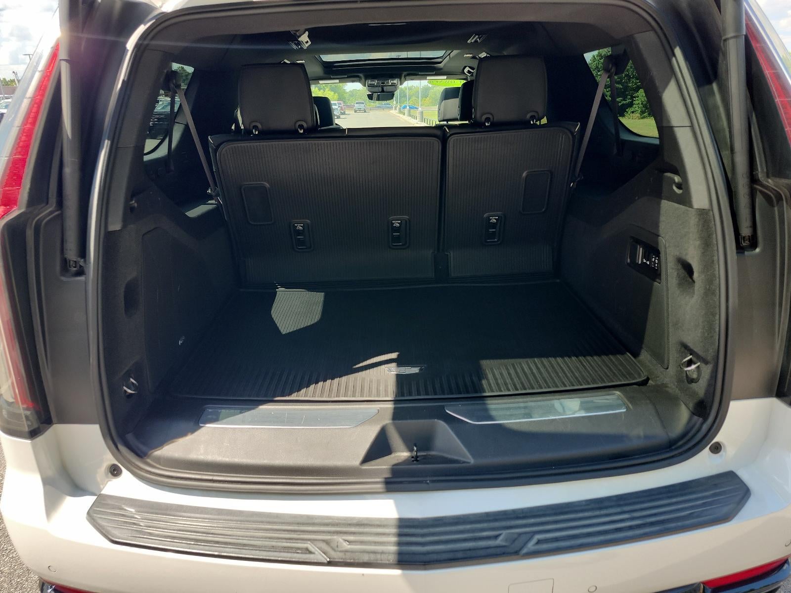 2022 Cadillac Escalade ESV Sport