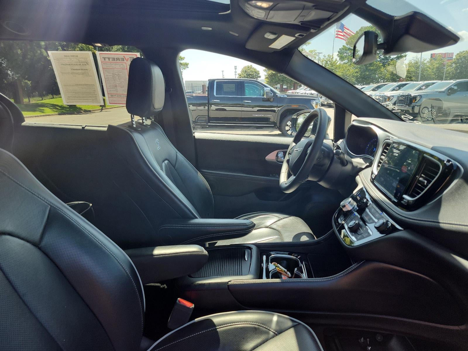 2025 Chrysler Pacifica Limited