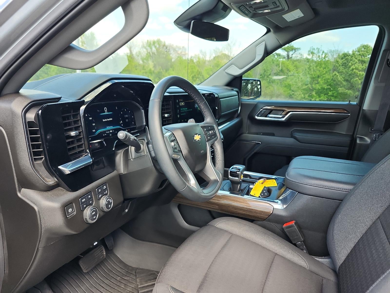 2024 Chevrolet Silverado 1500 LT