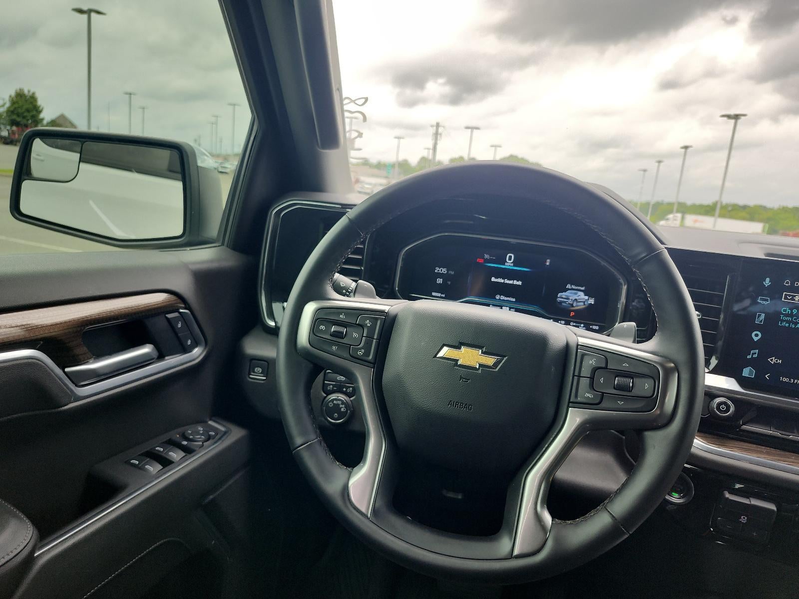 2025 Chevrolet Silverado 1500 LT