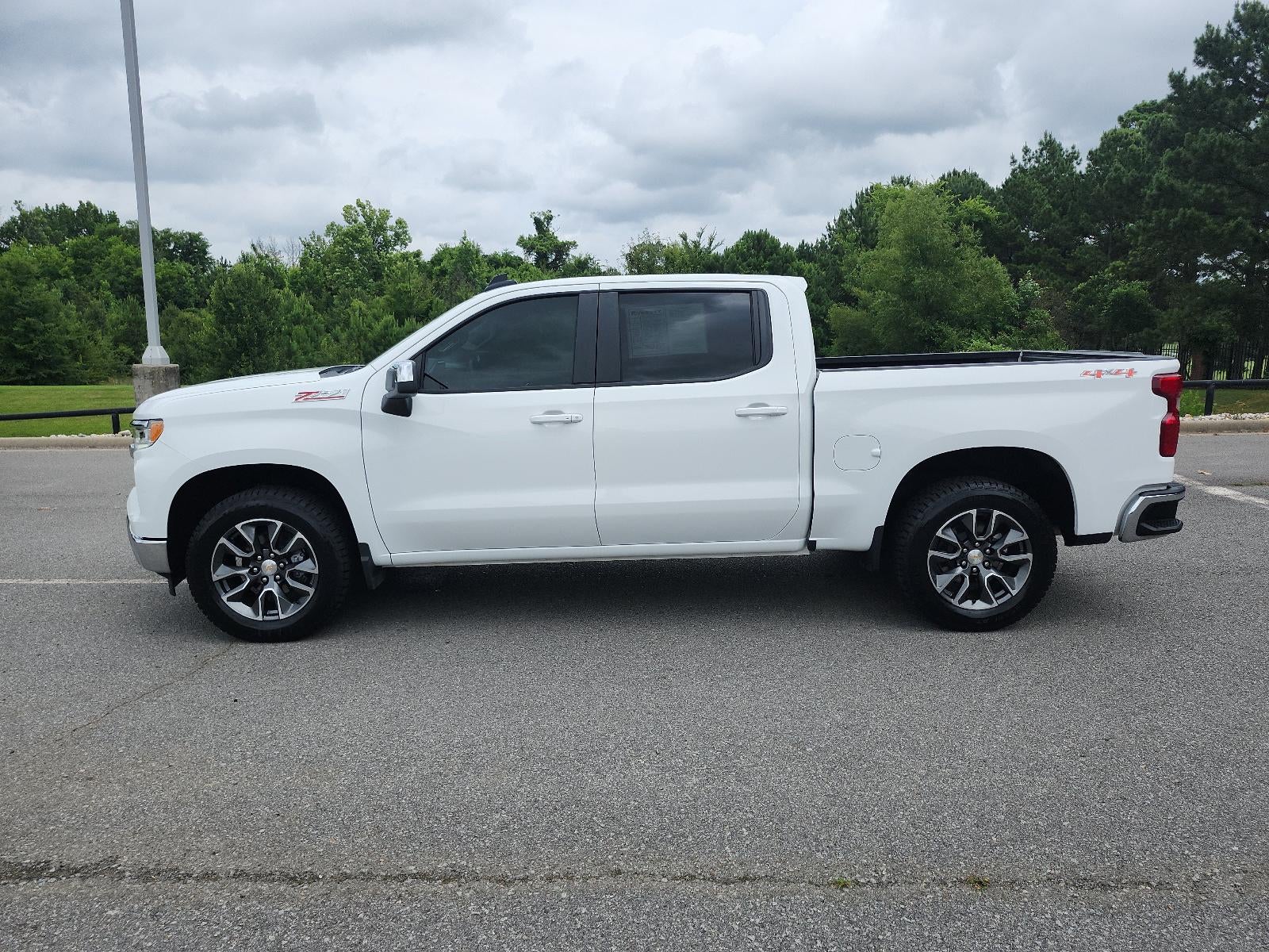 2025 Chevrolet Silverado 1500 LT