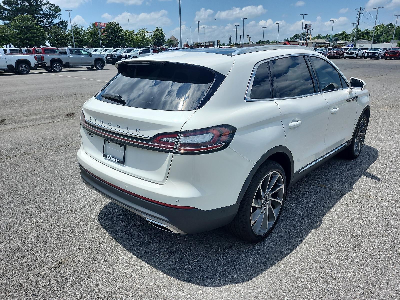 2022 Lincoln Nautilus Reserve