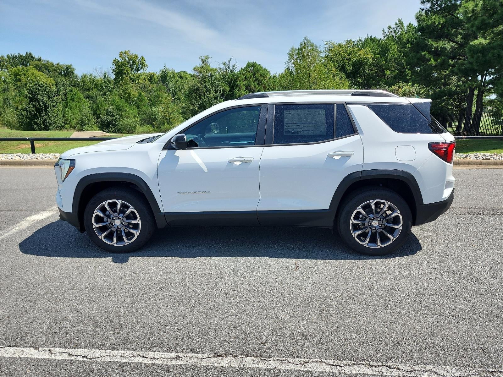 2027 GMC Terrain FWD 4dr Elevation