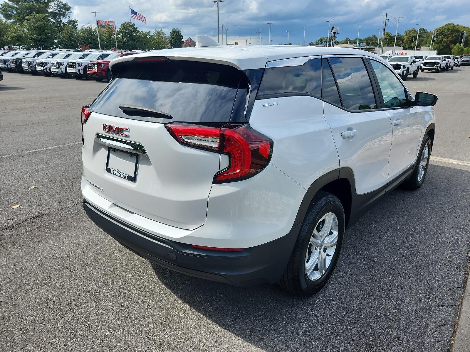 2024 GMC Terrain SLE