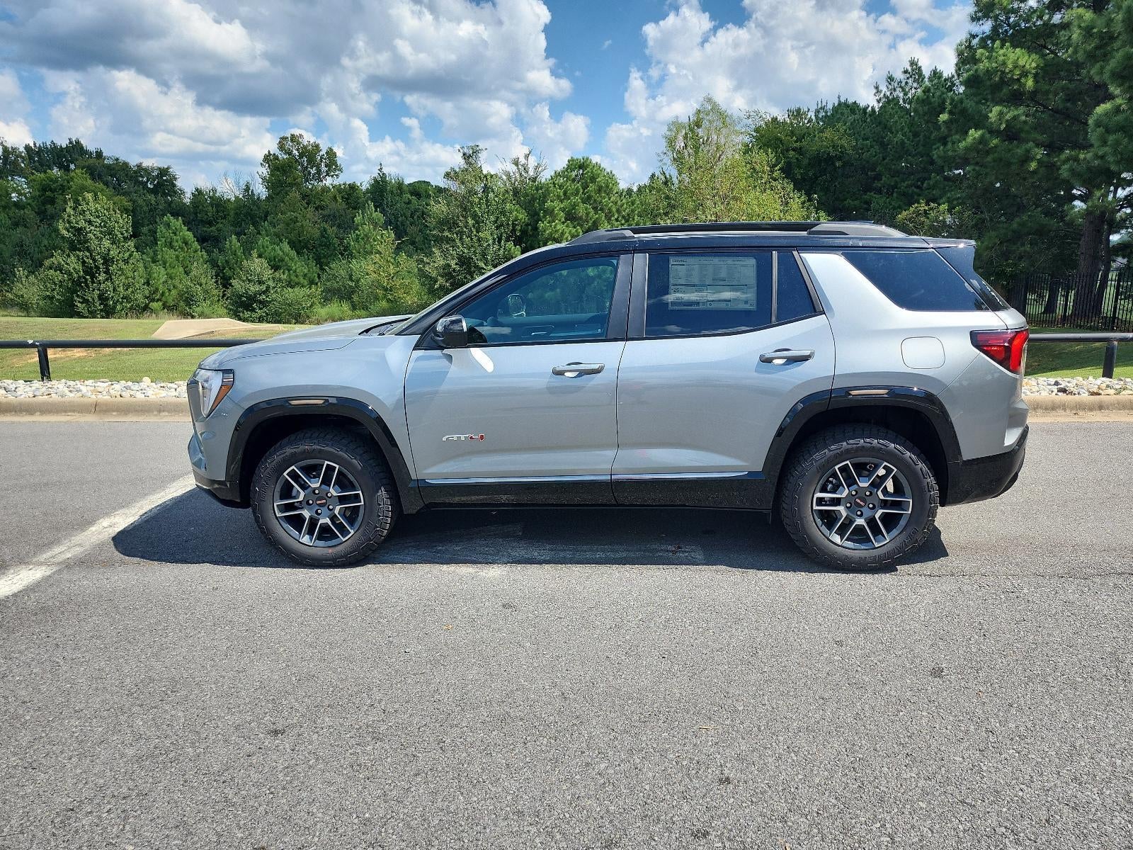 2027 GMC Terrain AWD 4dr AT4