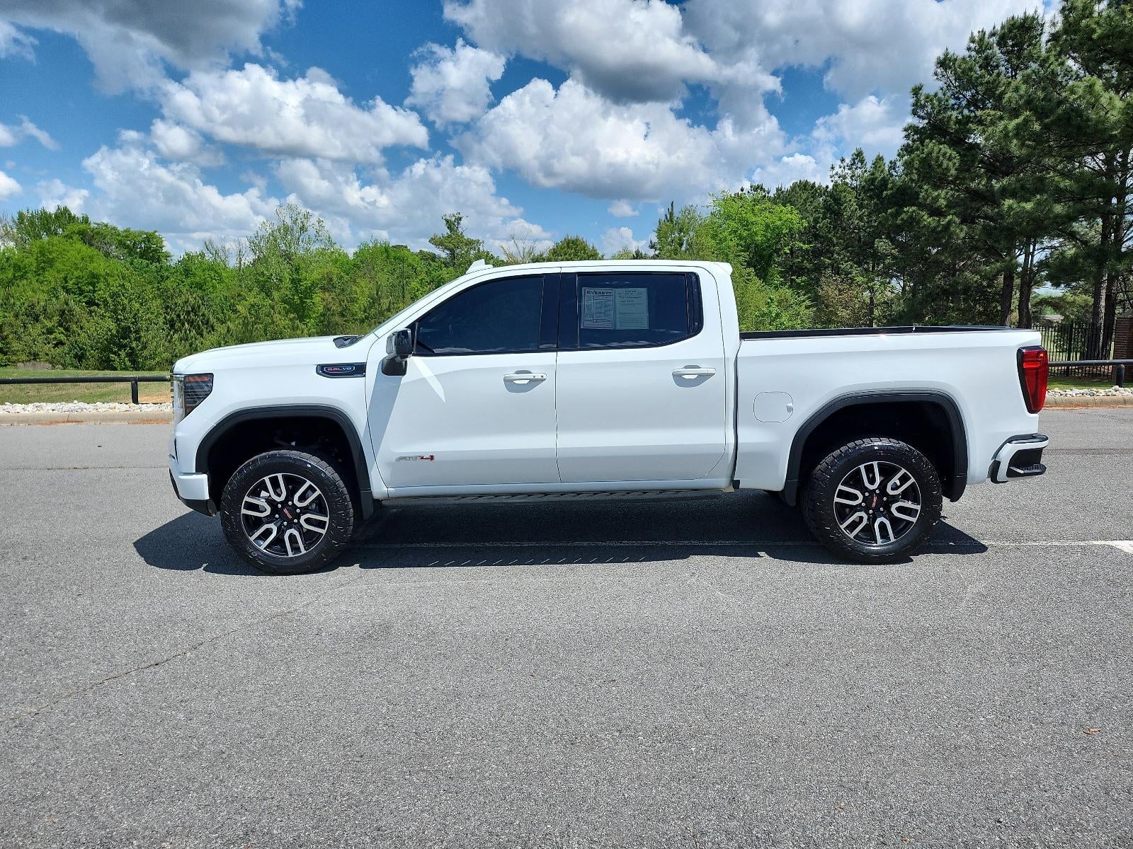 2022 GMC Sierra 1500 AT4