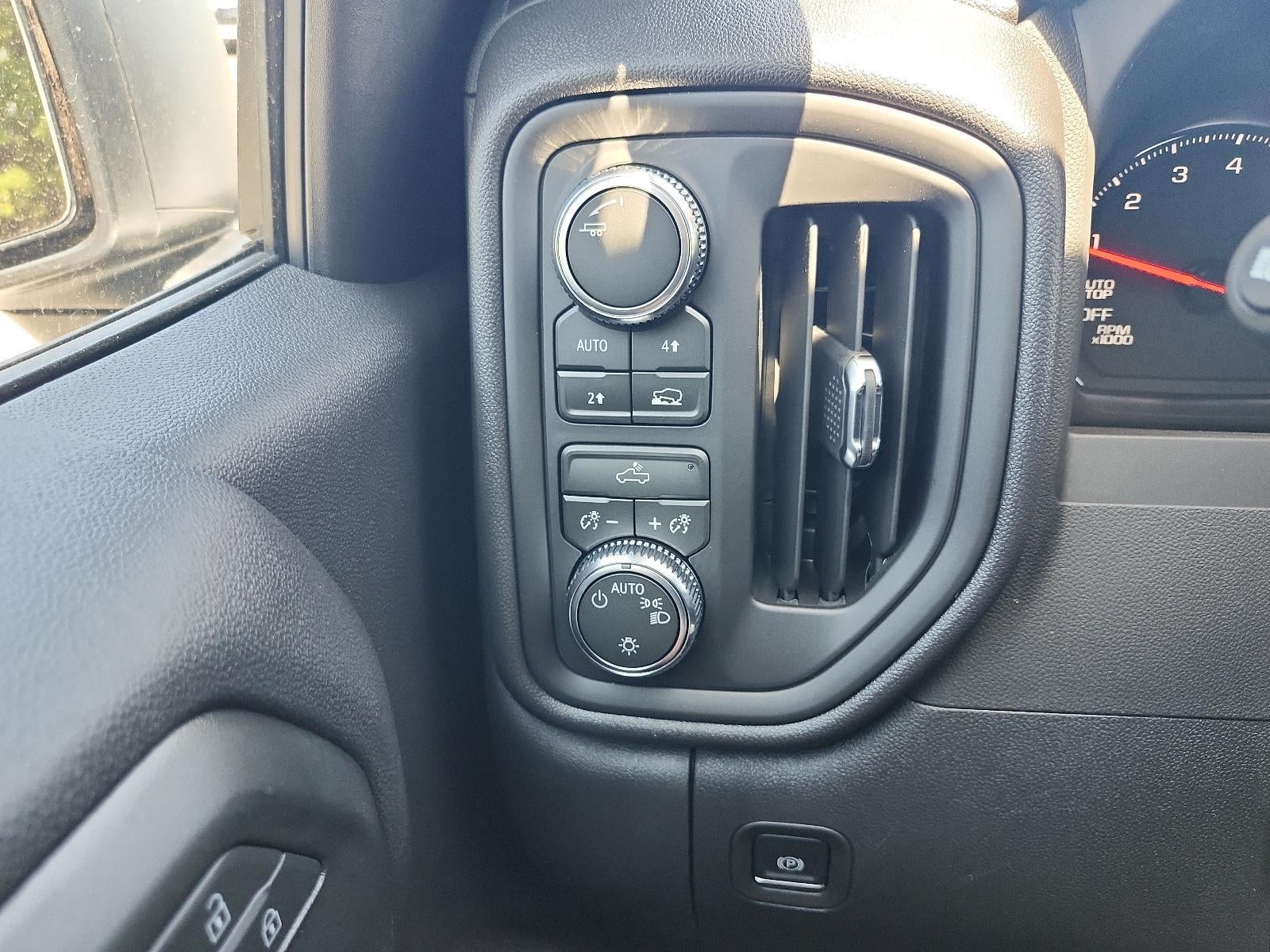 2026 GMC Sierra 1500 Crew Cab Short Box 4-Wheel Drive Pro