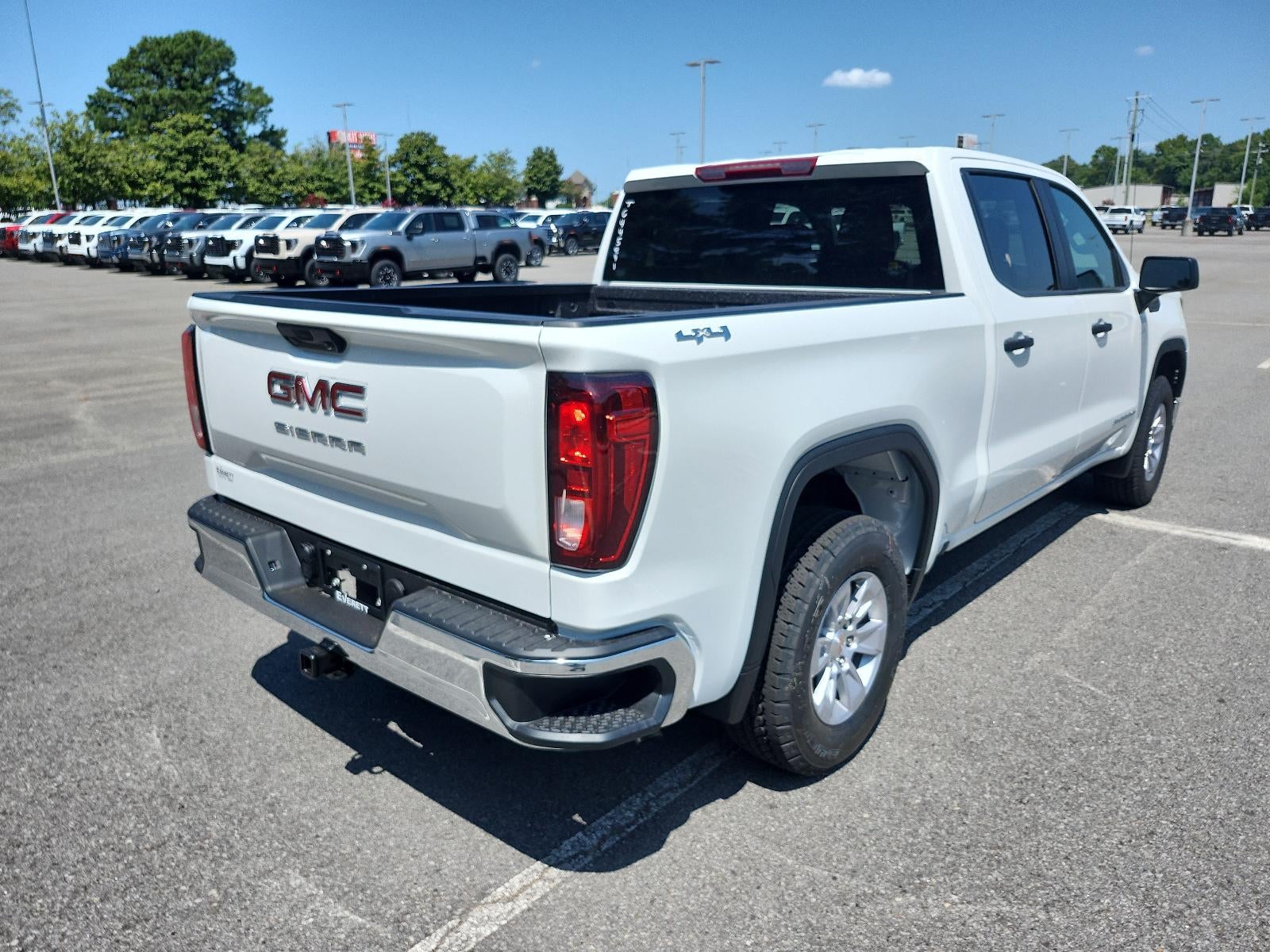 2026 GMC Sierra 1500 Crew Cab Short Box 4-Wheel Drive Pro