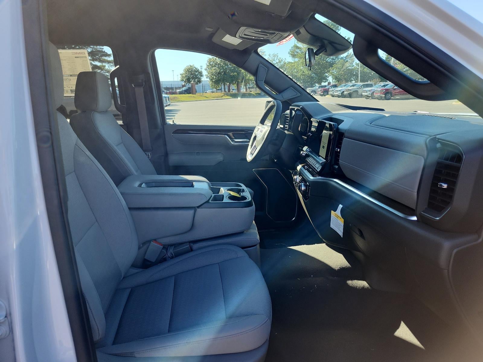 2026 GMC Sierra 1500 Crew Cab Short Box 4-Wheel Drive SLE