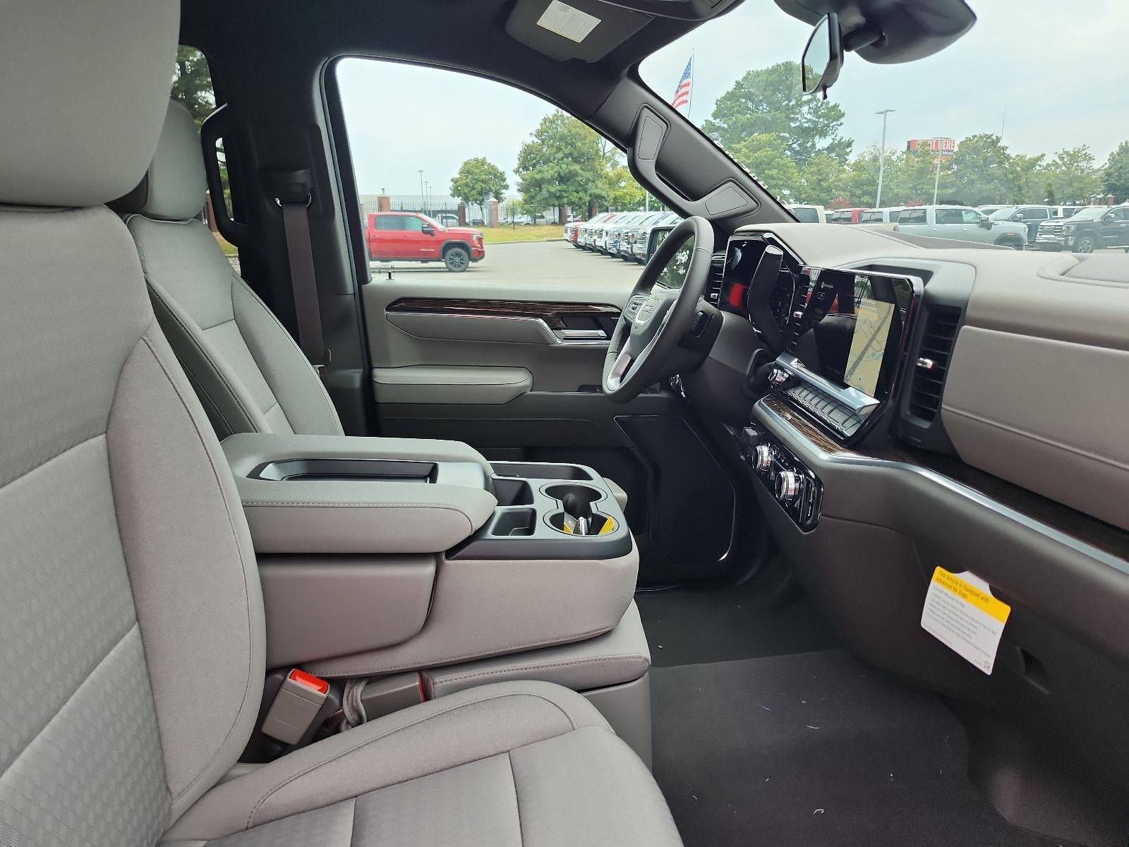 2026 GMC Sierra 1500 Crew Cab Short Box 4-Wheel Drive SLE