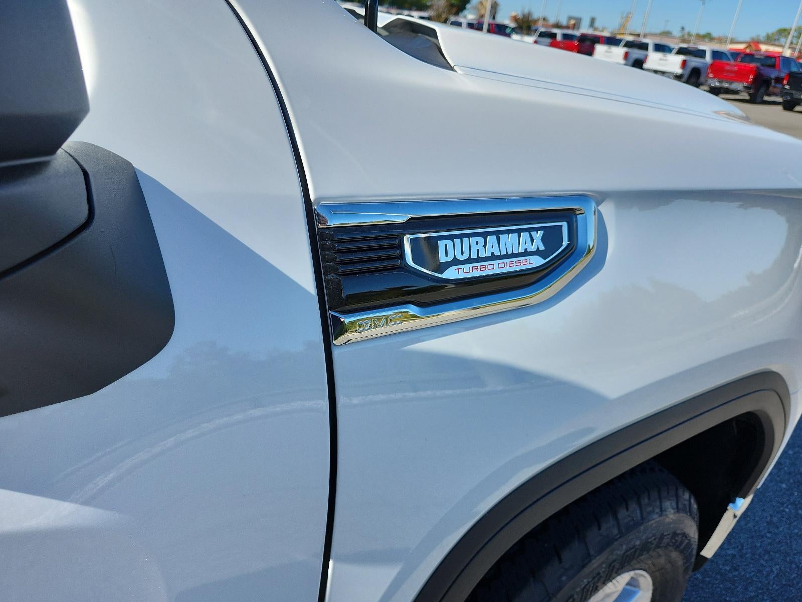 2026 GMC Sierra 1500 Crew Cab Short Box 4-Wheel Drive SLE