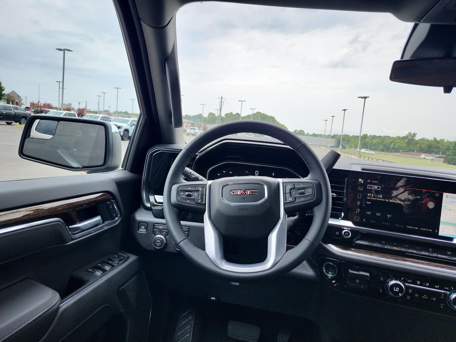 2026 GMC Sierra 1500 Crew Cab Short Box 4-Wheel Drive SLE