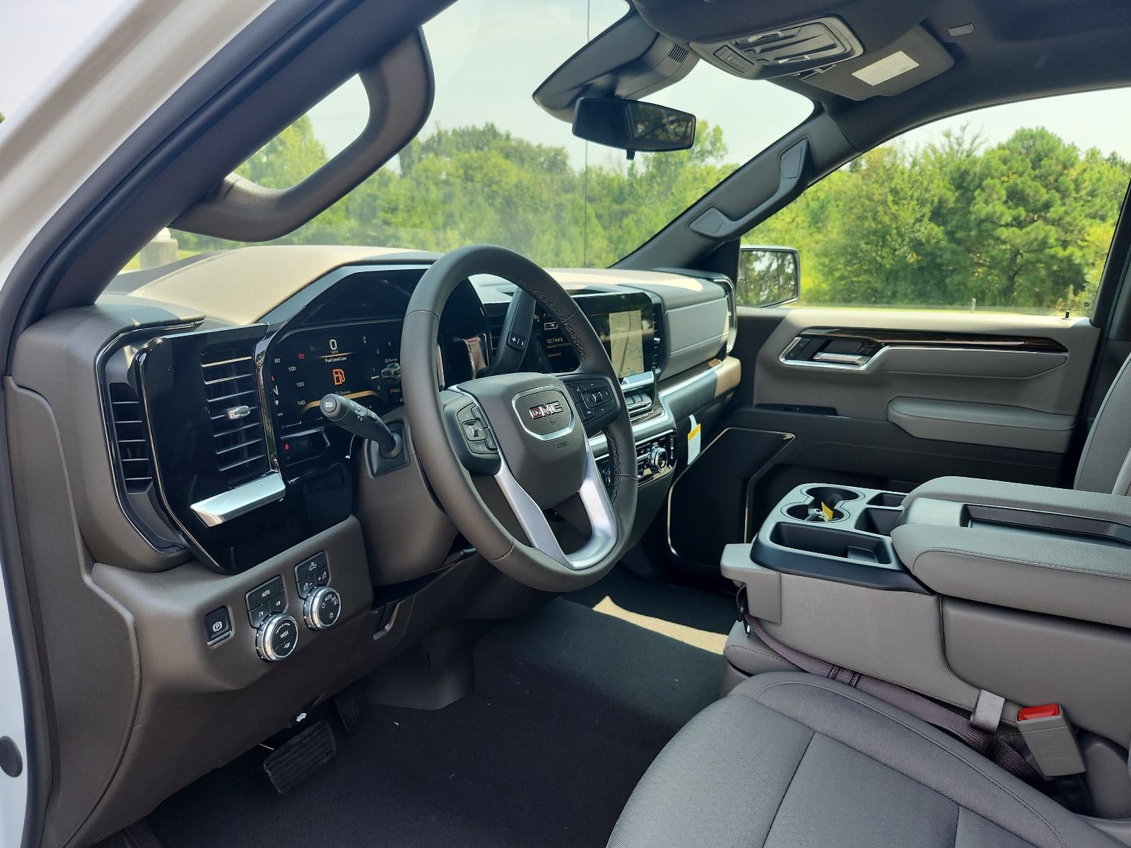 2026 GMC Sierra 1500 Crew Cab Short Box 4-Wheel Drive SLE