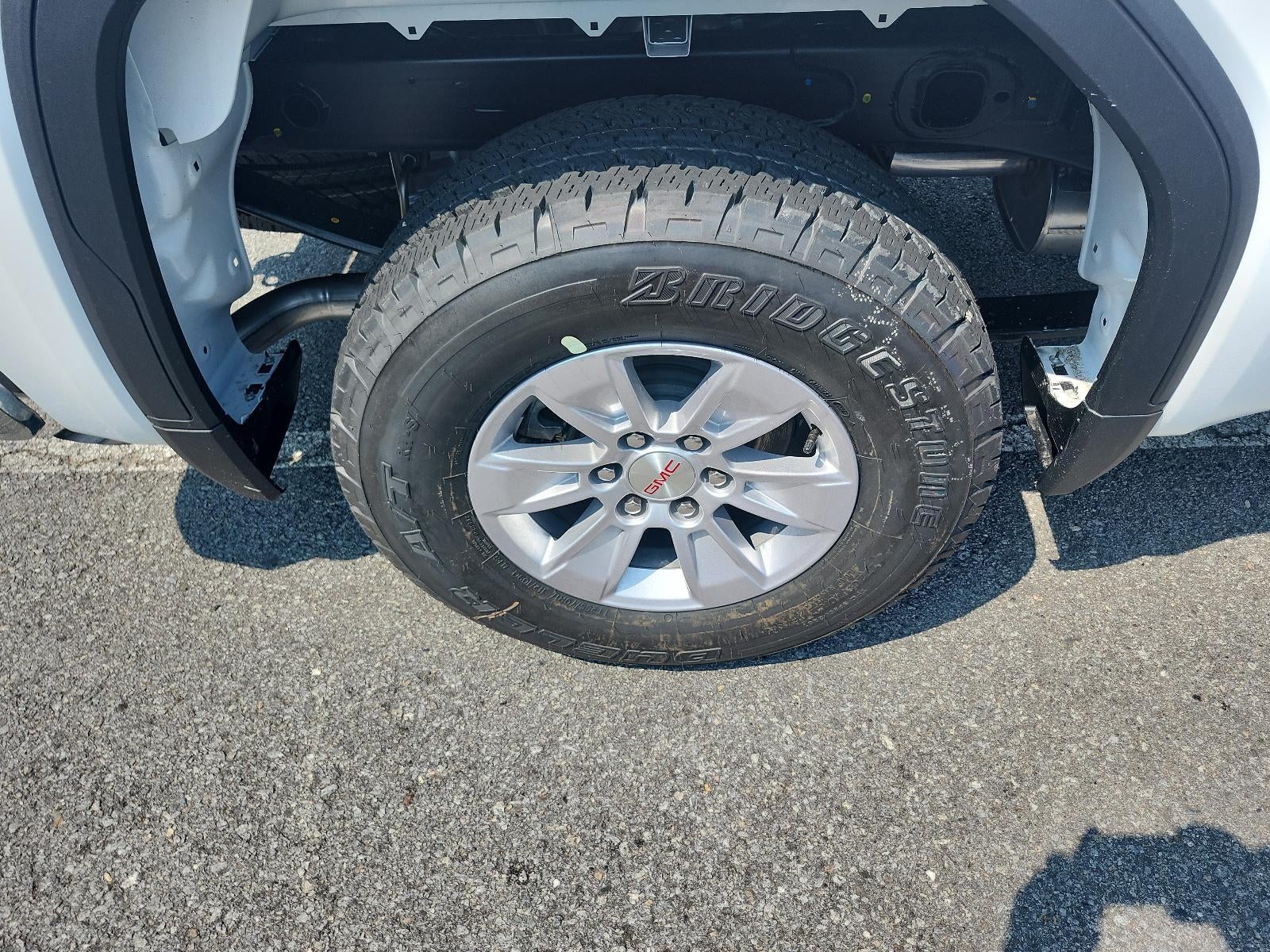 2026 GMC Sierra 1500 Crew Cab Short Box 4-Wheel Drive SLE