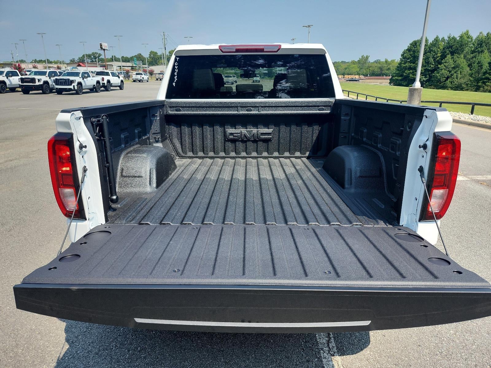 2026 GMC Sierra 1500 Crew Cab Short Box 4-Wheel Drive SLE