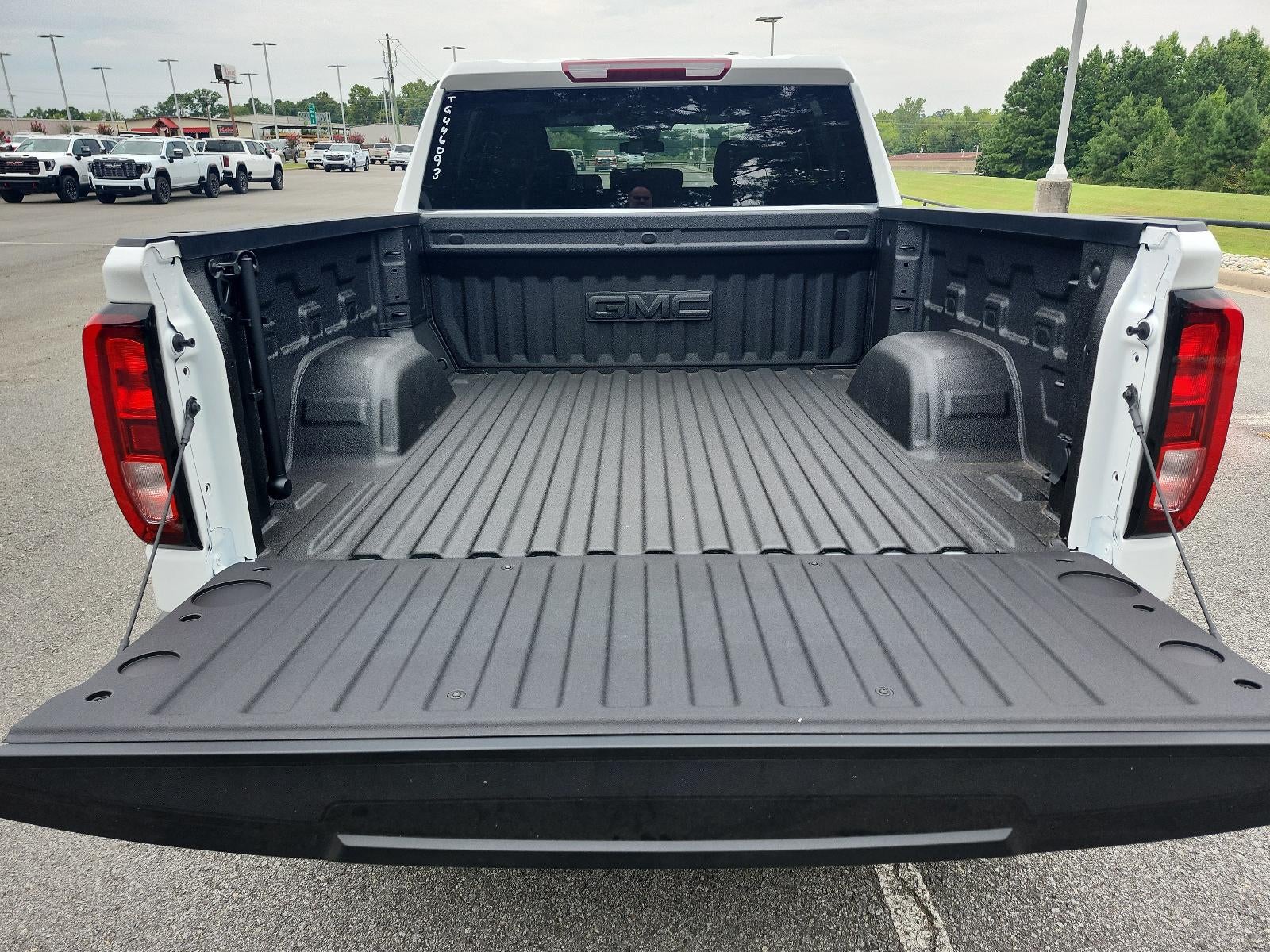 2026 GMC Sierra 1500 Crew Cab Short Box 4-Wheel Drive SLE