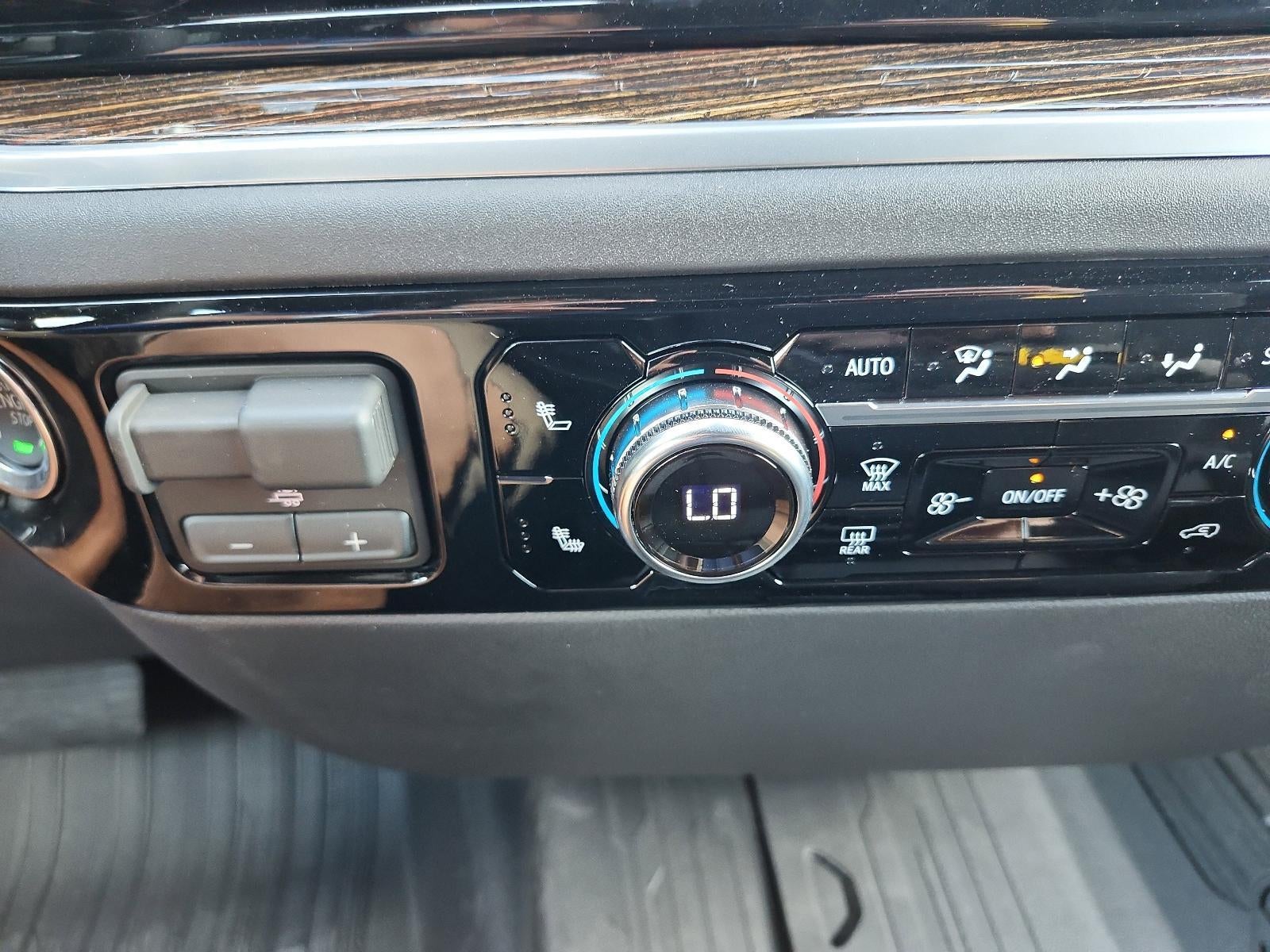 2026 GMC Sierra 1500 Crew Cab Short Box 4-Wheel Drive Elevation 3SB