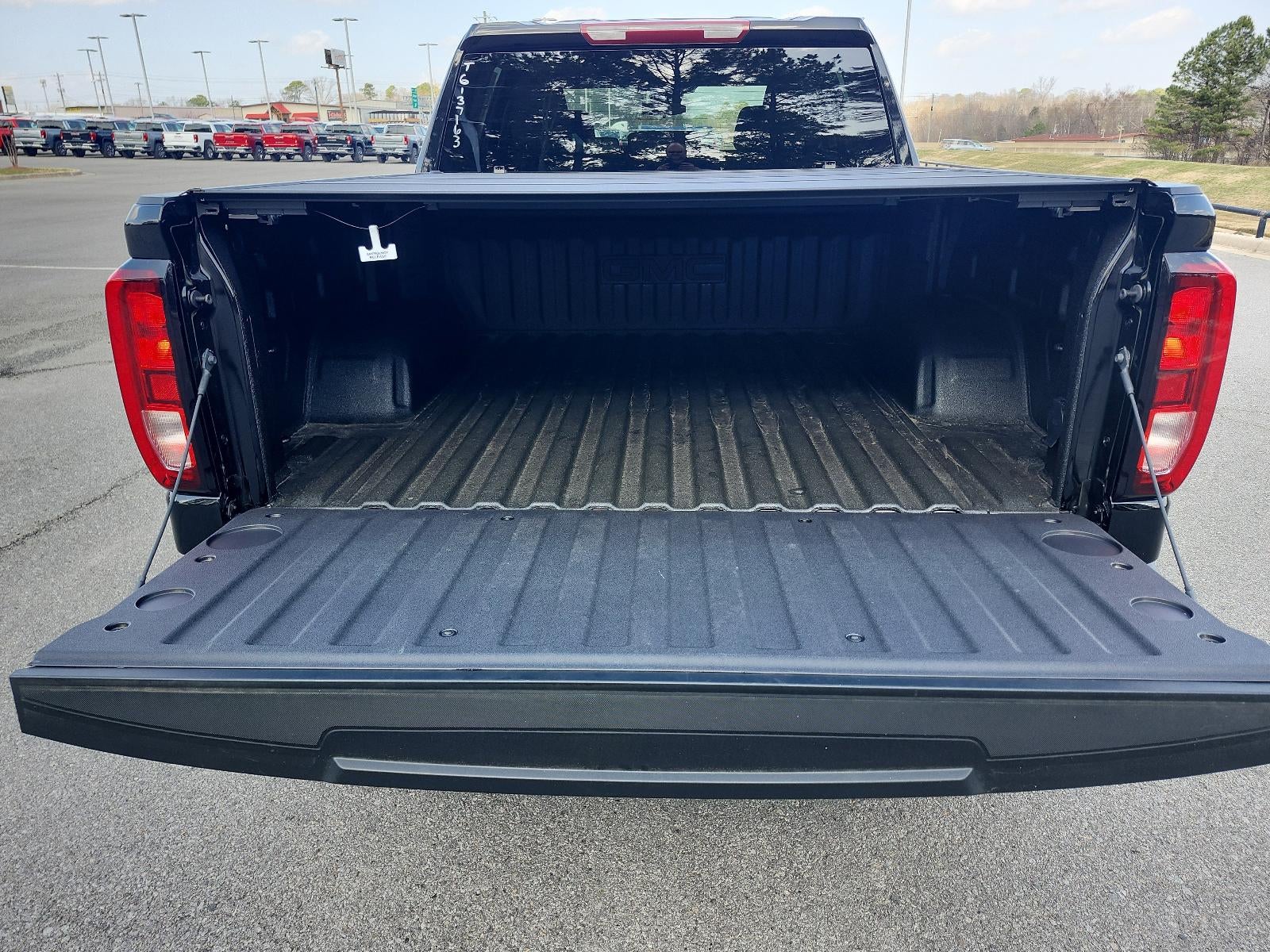 2026 GMC Sierra 1500 Crew Cab Short Box 4-Wheel Drive Elevation 3SB