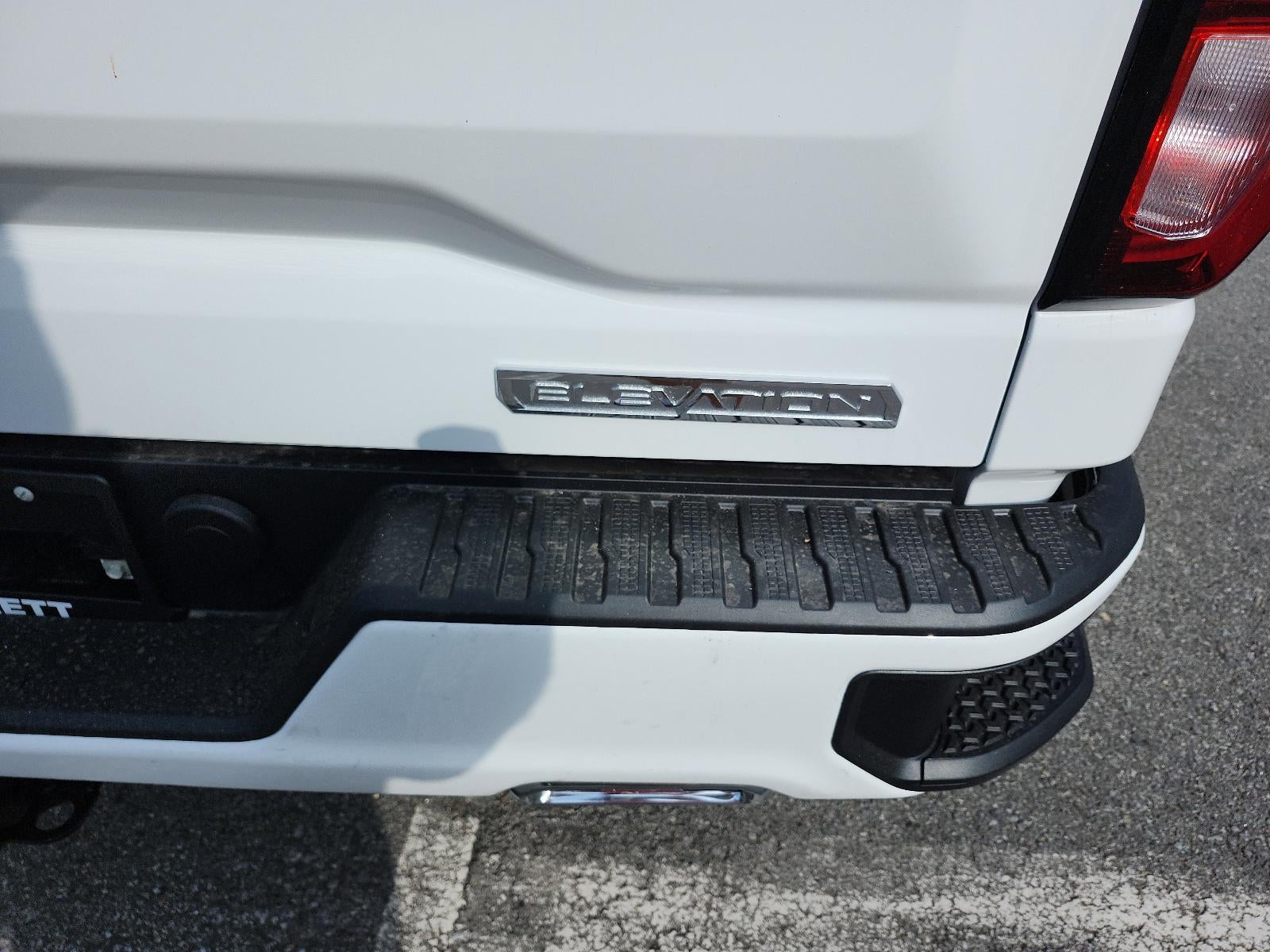 2026 GMC Sierra 1500 Crew Cab Short Box 4-Wheel Drive Elevation 3SB