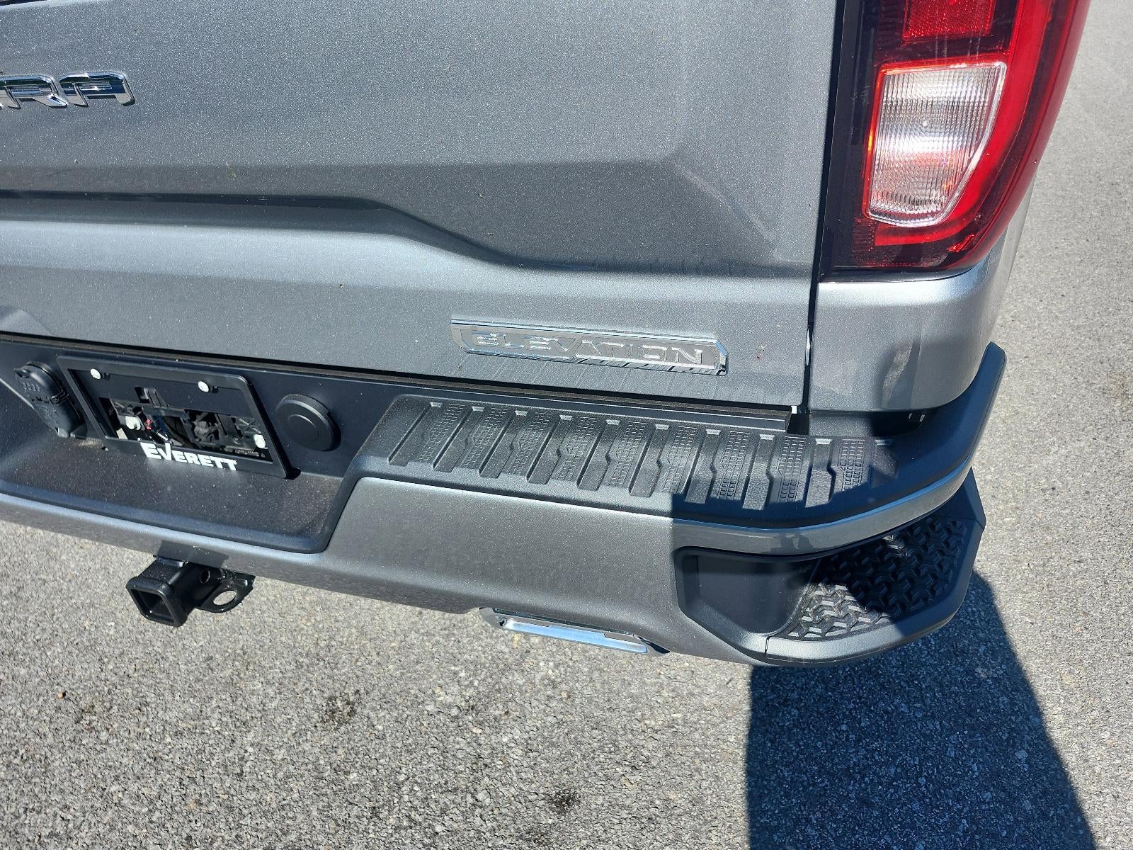 2026 GMC Sierra 1500 Crew Cab Short Box 4-Wheel Drive Elevation 3SB