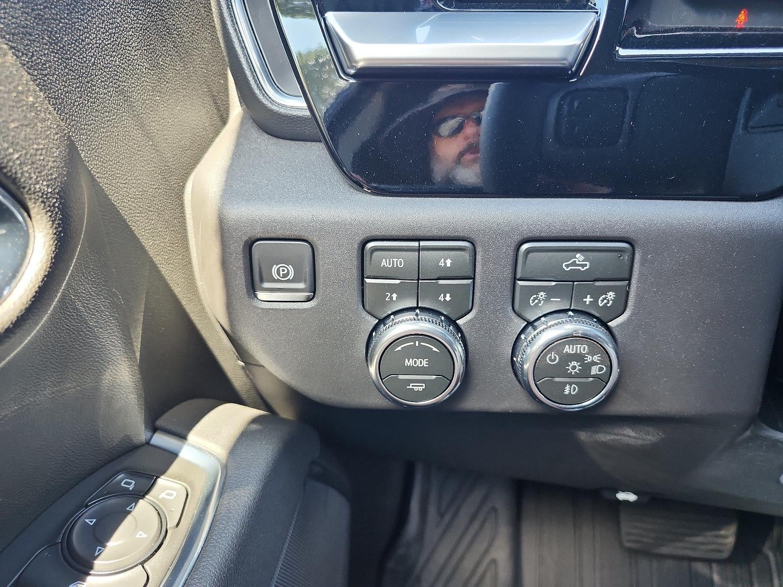 2026 GMC Sierra 1500 Crew Cab Short Box 4-Wheel Drive Elevation 3SB