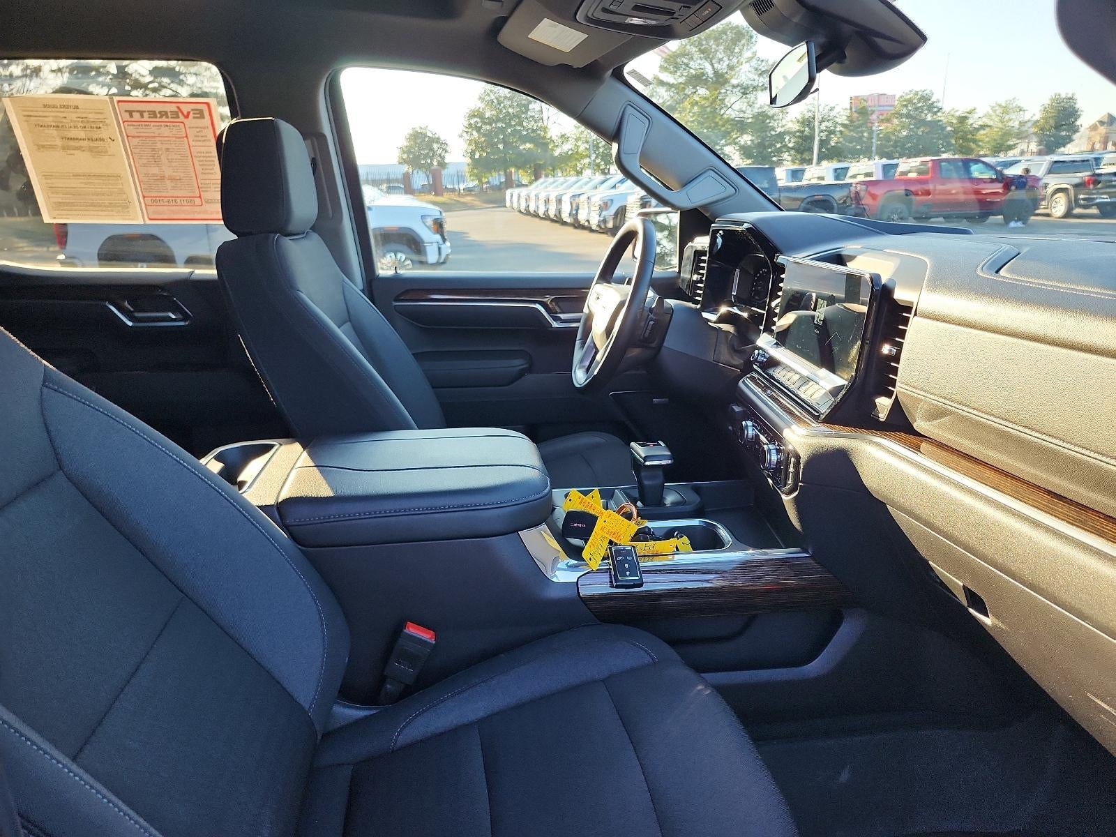 2024 GMC Sierra 1500 Elevation