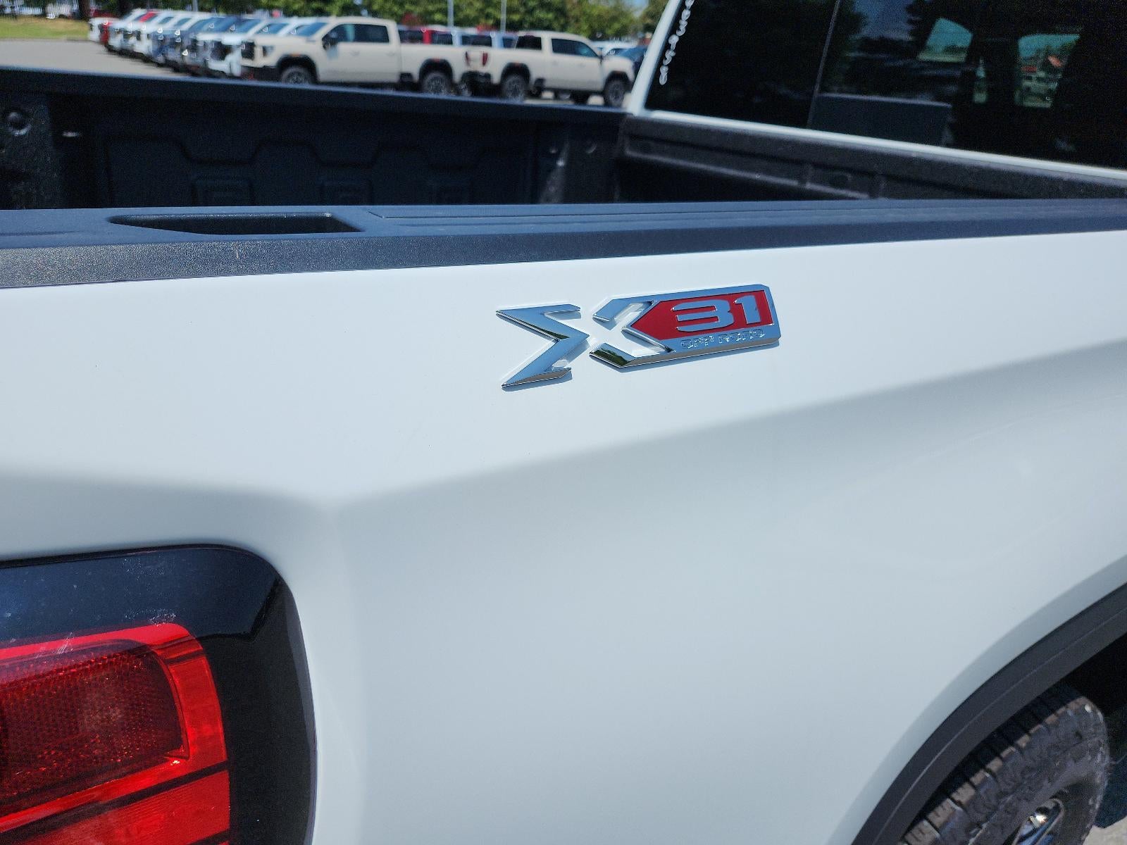 2026 GMC Sierra 1500 Crew Cab Short Box 4-Wheel Drive Elevation 3SB