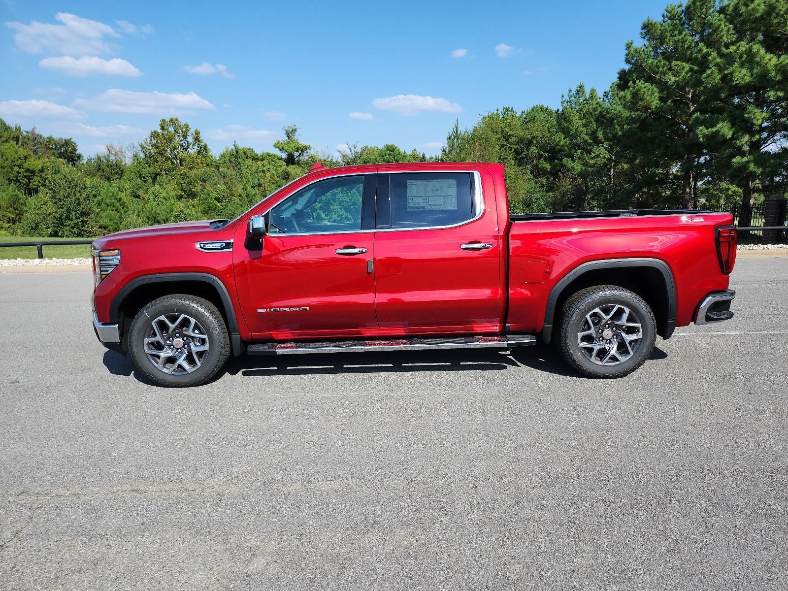 2026 GMC Sierra 1500 Crew Cab Short Box 4-Wheel Drive SLT
