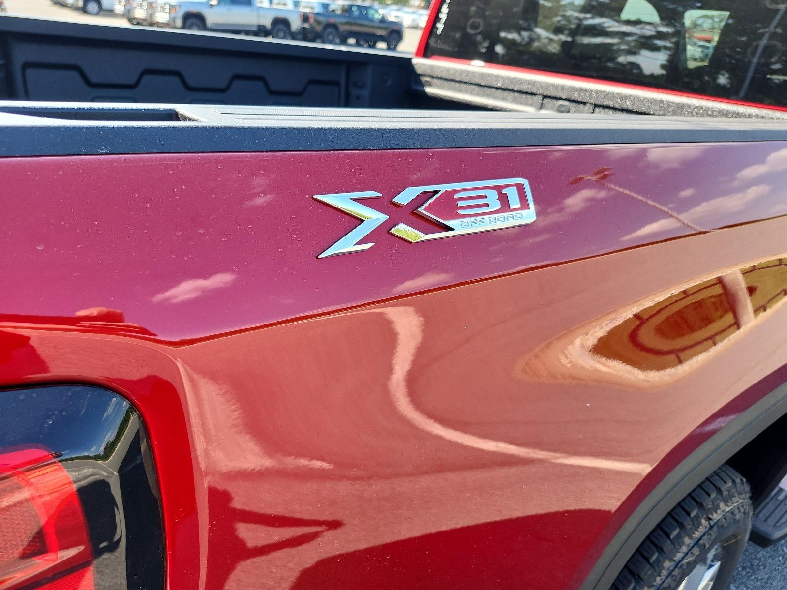 2026 GMC Sierra 1500 Crew Cab Short Box 4-Wheel Drive SLT