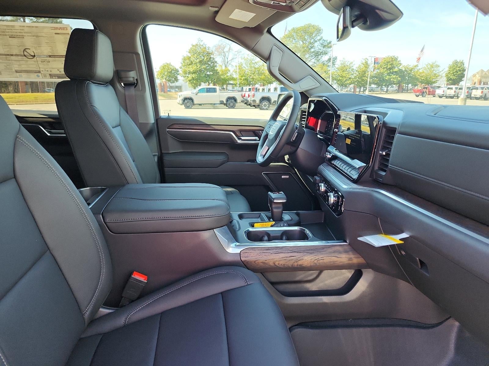 2026 GMC Sierra 1500 Crew Cab Short Box 4-Wheel Drive SLT