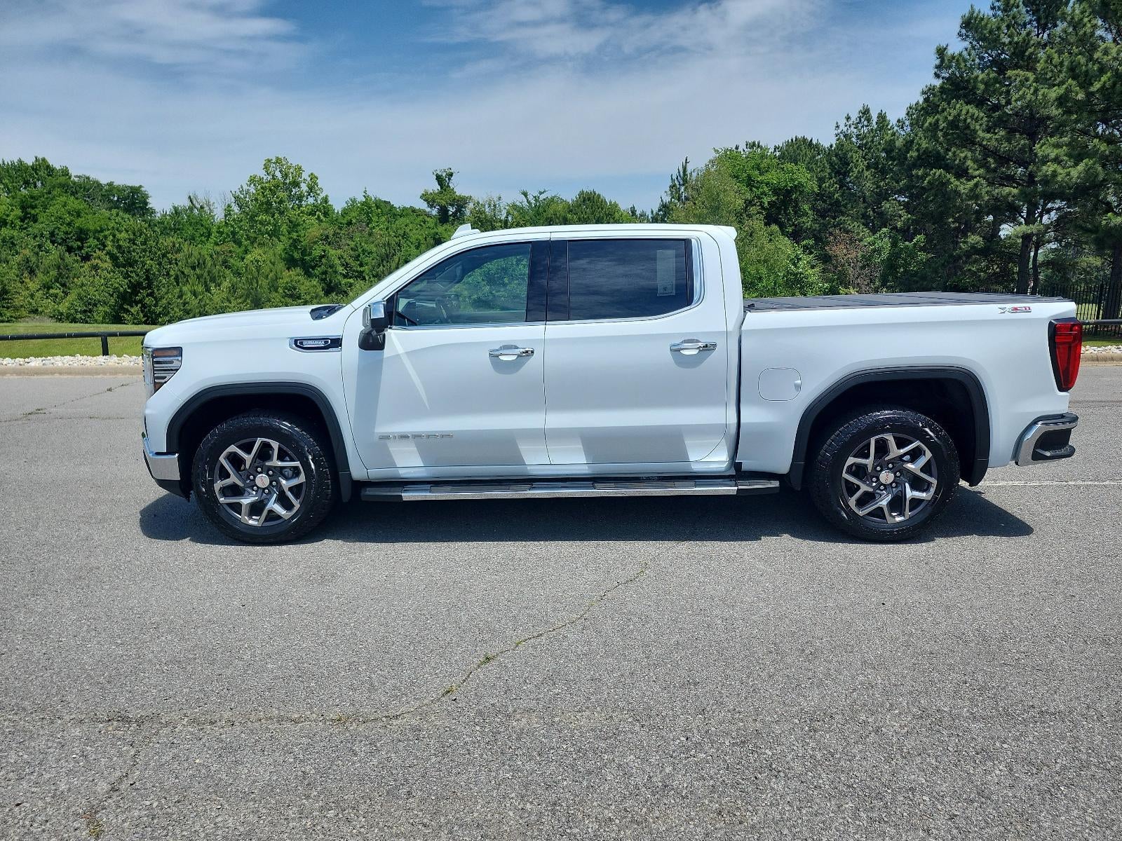 2026 GMC Sierra 1500 Crew Cab Short Box 4-Wheel Drive SLT