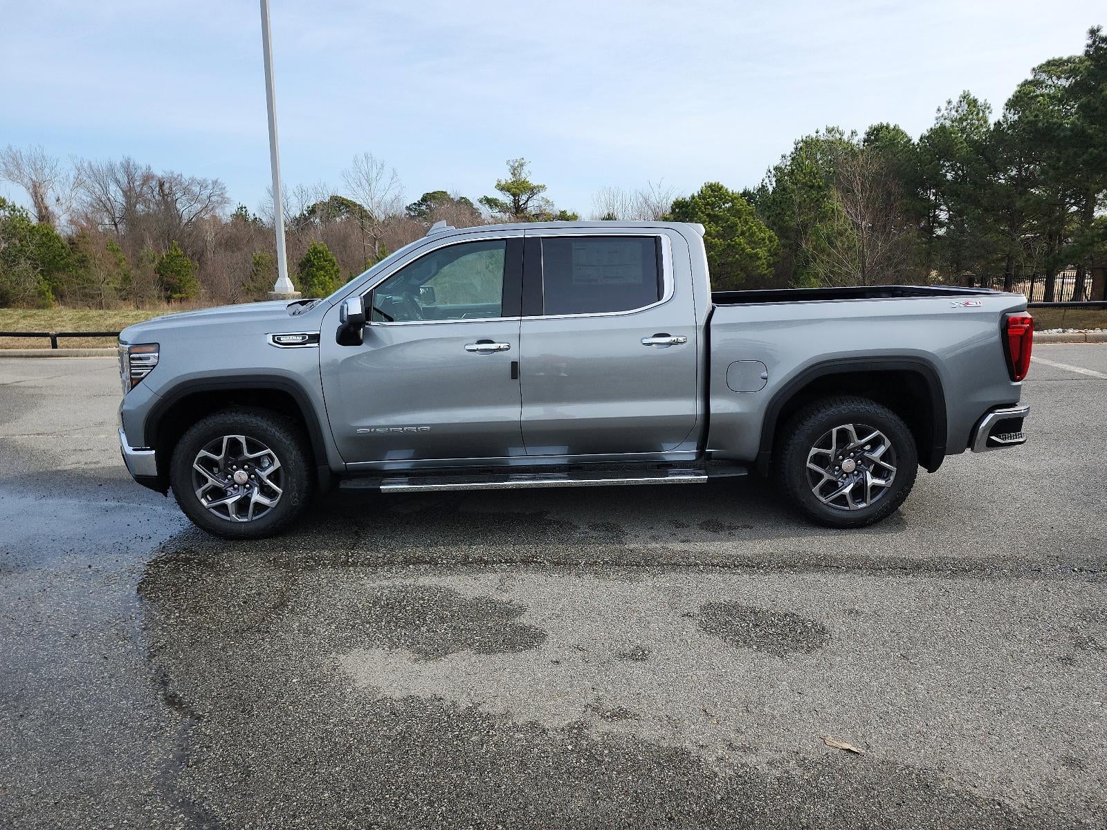 2026 GMC Sierra 1500 Crew Cab Short Box 4-Wheel Drive SLT