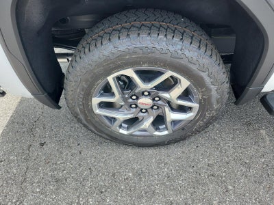 2026 GMC Sierra 1500 Crew Cab Short Box 4-Wheel Drive SLT