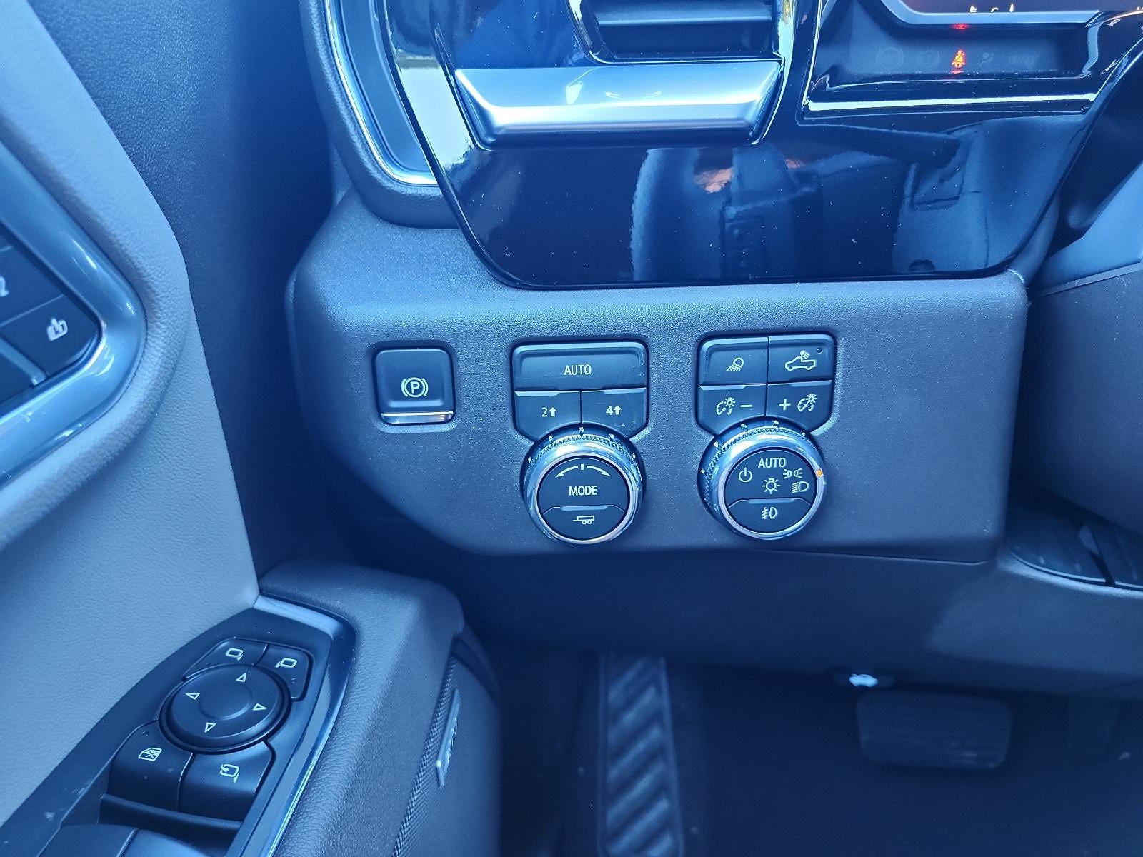 2026 GMC Sierra 1500 Crew Cab Short Box 4-Wheel Drive SLT