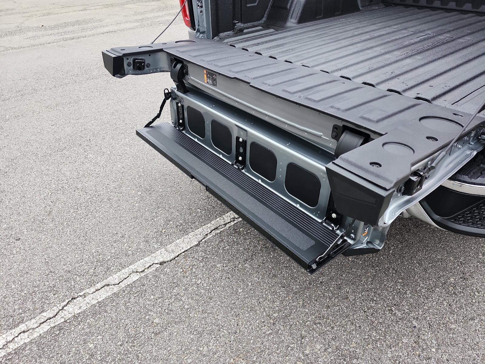 2026 GMC Sierra 1500 Crew Cab Short Box 4-Wheel Drive SLT