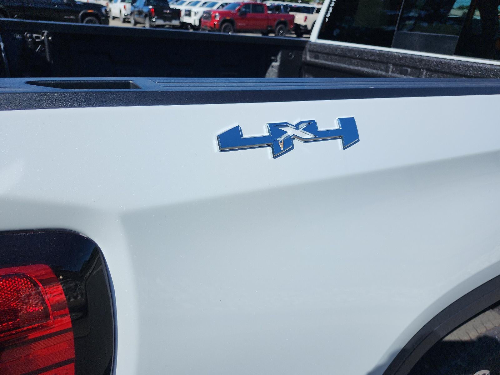 2026 GMC Sierra 1500 Crew Cab Short Box 4-Wheel Drive SLT