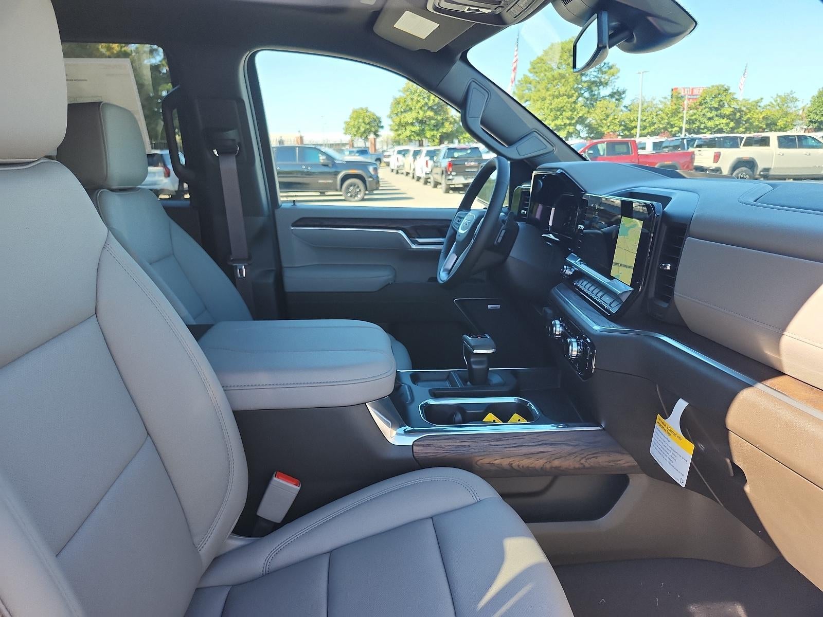 2026 GMC Sierra 1500 Crew Cab Short Box 4-Wheel Drive SLT
