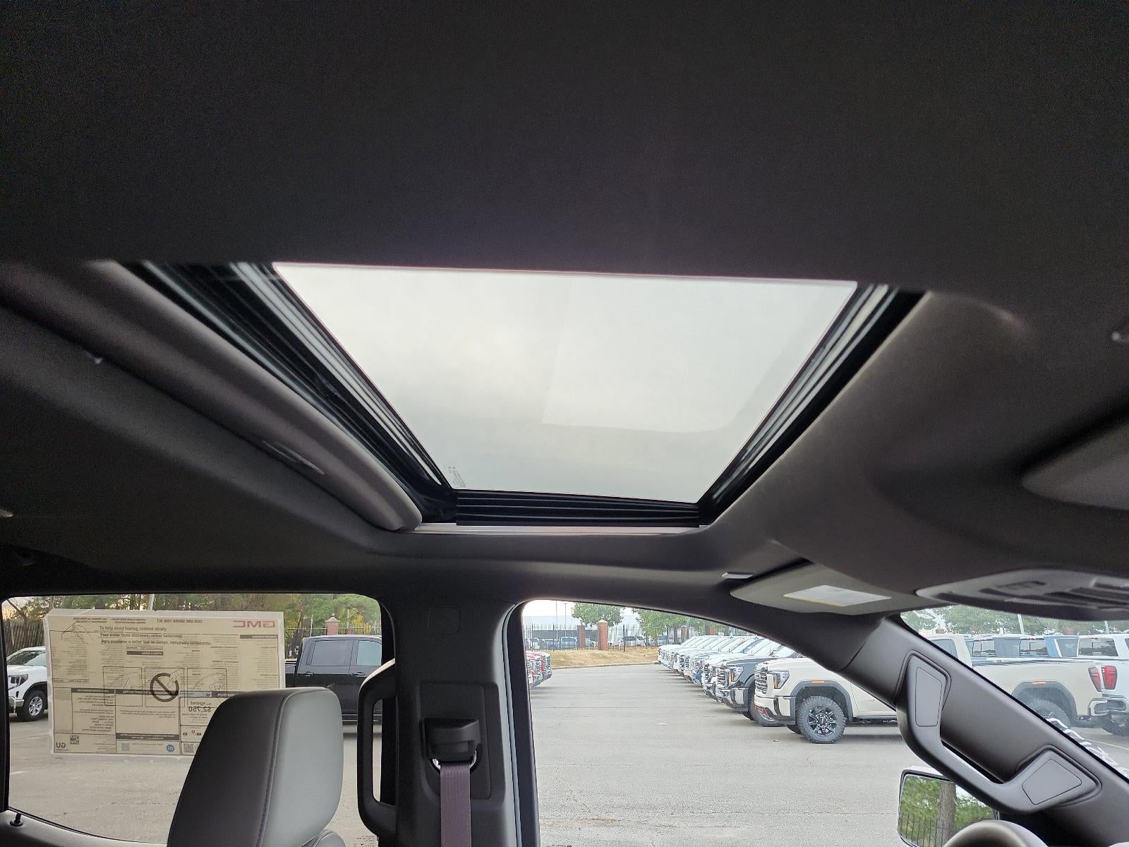 2026 GMC Sierra 1500 Crew Cab Short Box 4-Wheel Drive SLT