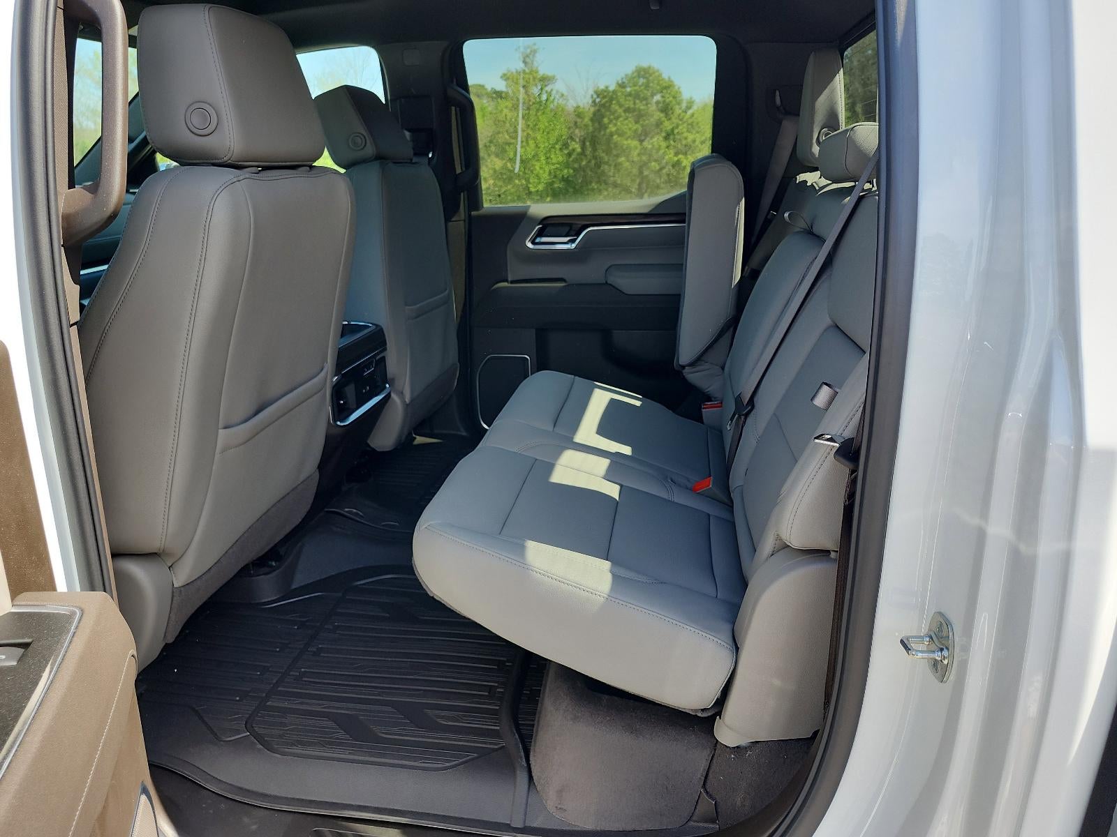 2026 GMC Sierra 1500 Crew Cab Short Box 4-Wheel Drive SLT