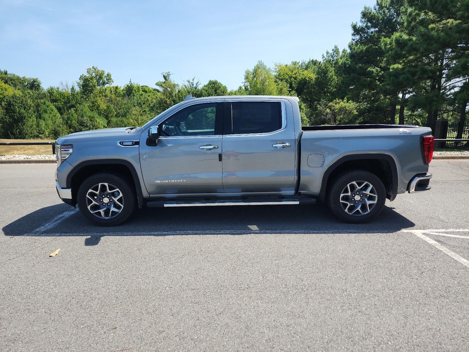 2026 GMC Sierra 1500 Crew Cab Short Box 4-Wheel Drive SLT