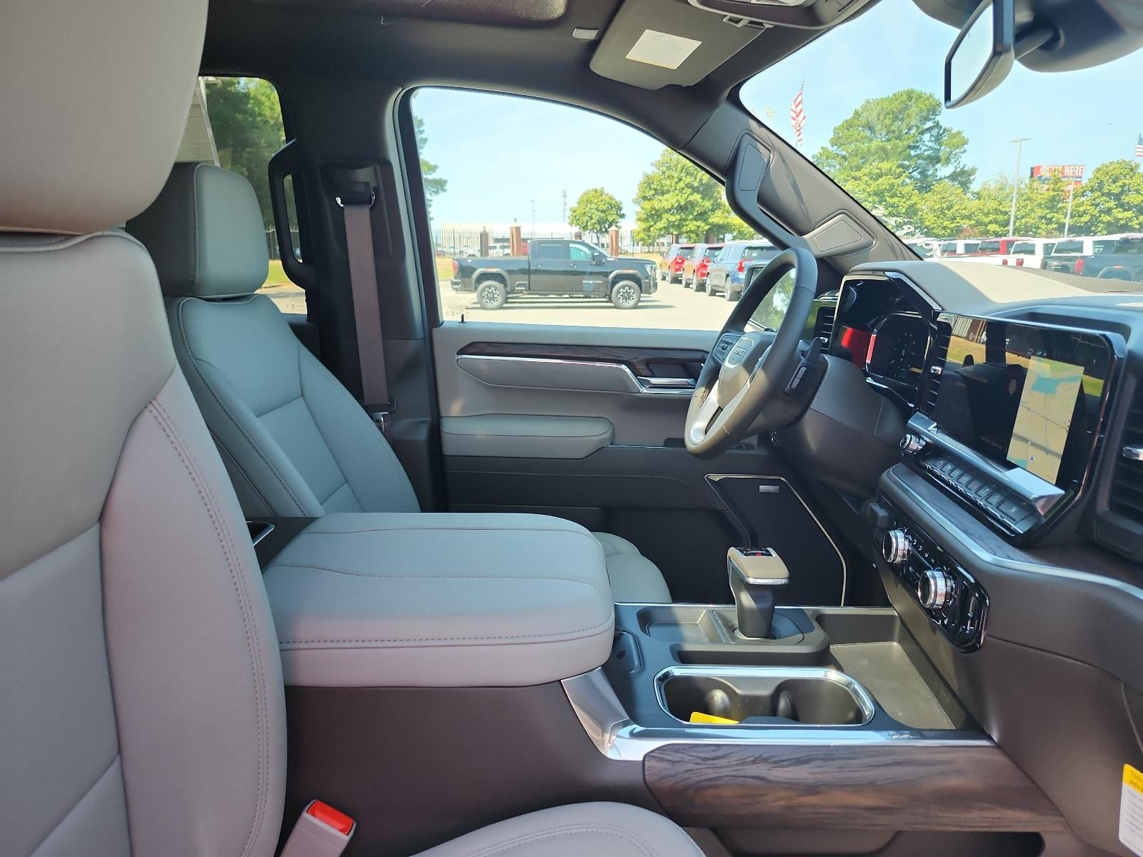 2026 GMC Sierra 1500 Crew Cab Short Box 4-Wheel Drive SLT