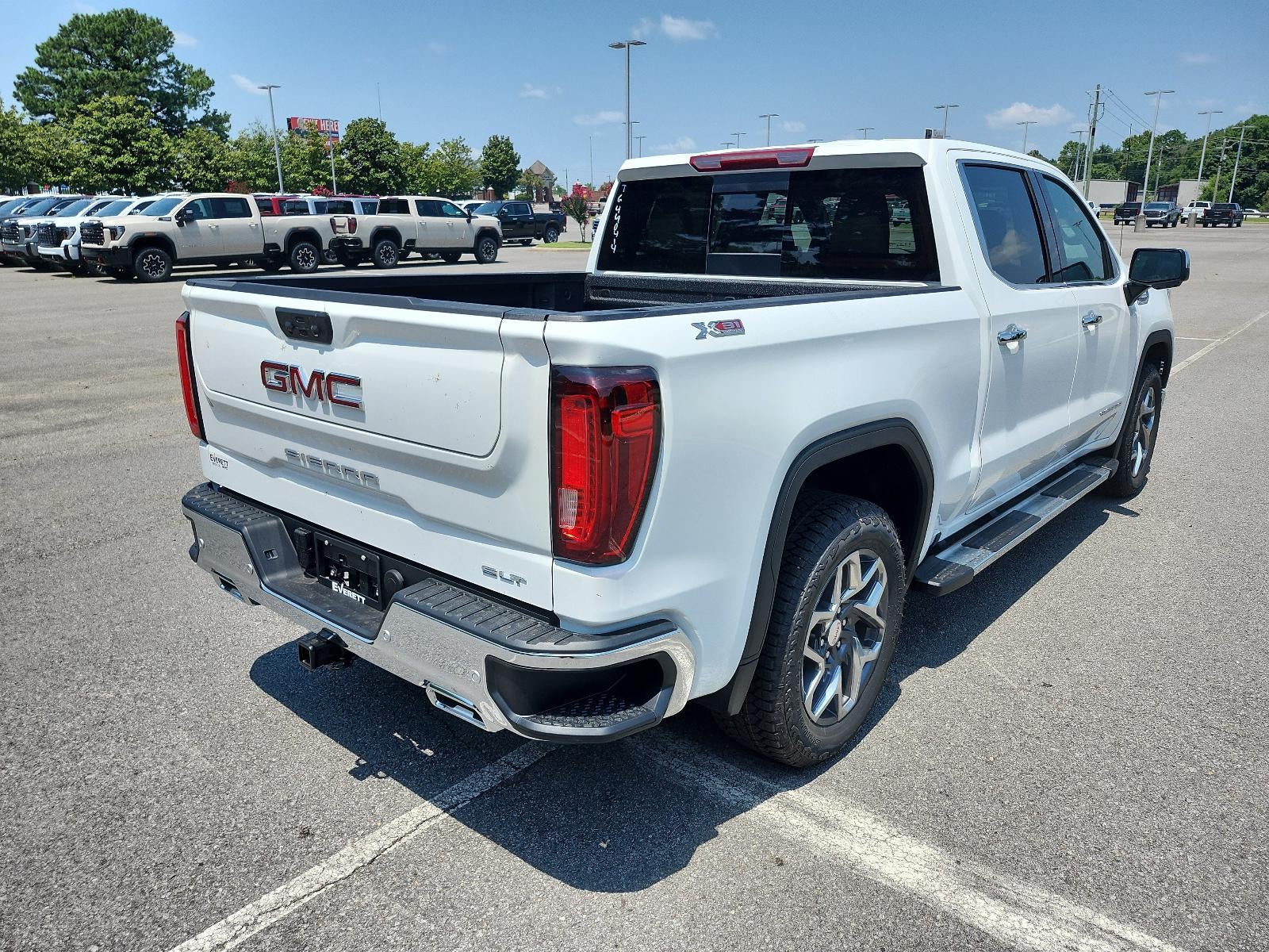 2026 GMC Sierra 1500 Crew Cab Short Box 4-Wheel Drive SLT