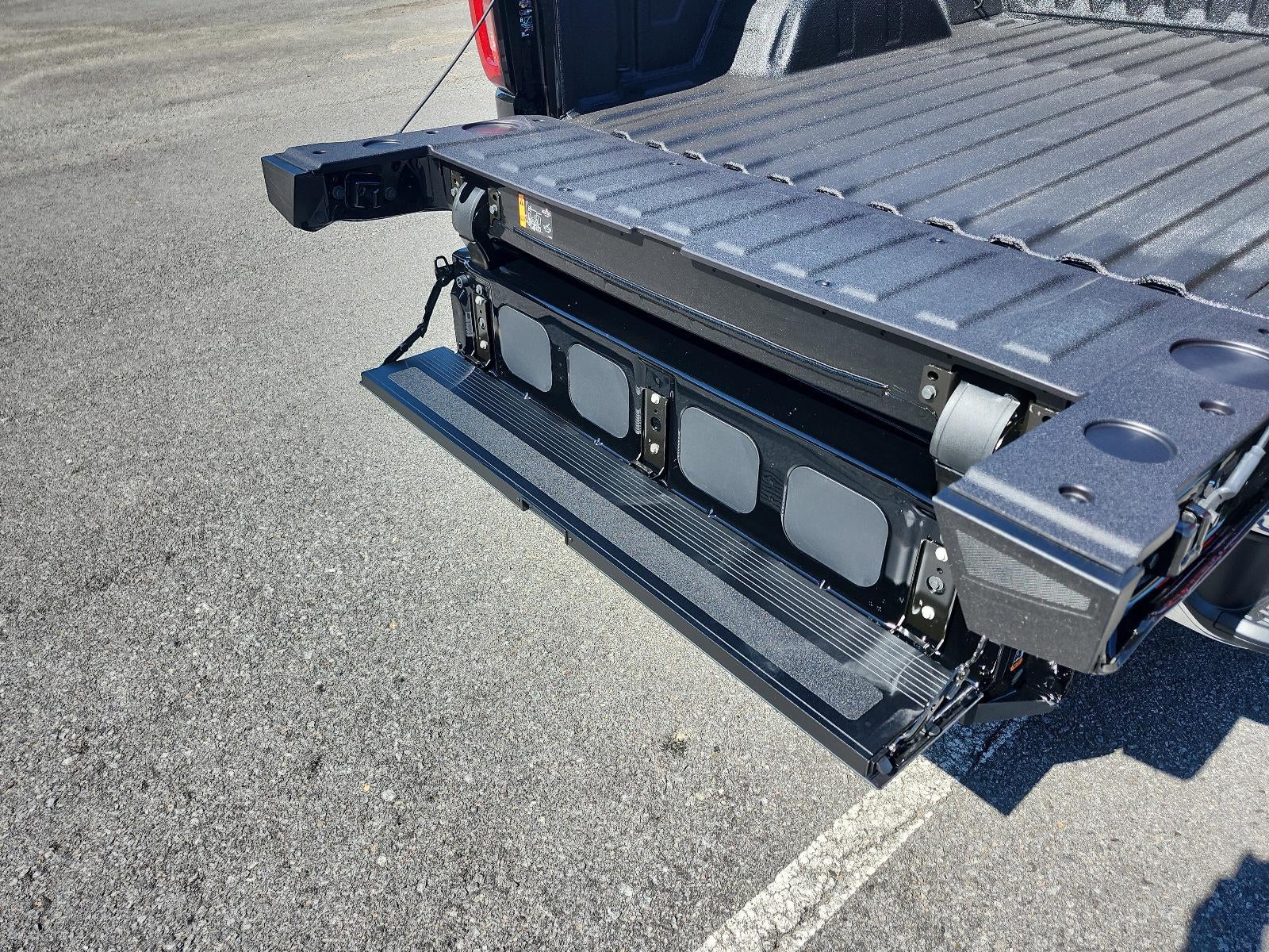 2026 GMC Sierra 1500 Crew Cab Short Box 4-Wheel Drive SLT