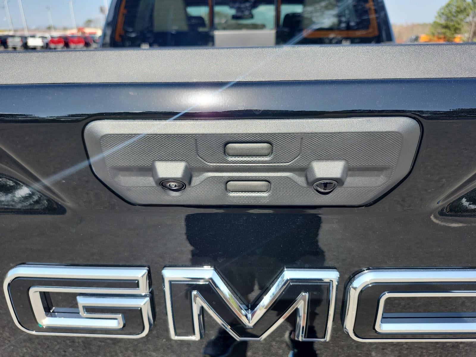 2026 GMC Sierra 1500 Crew Cab Short Box 4-Wheel Drive SLT