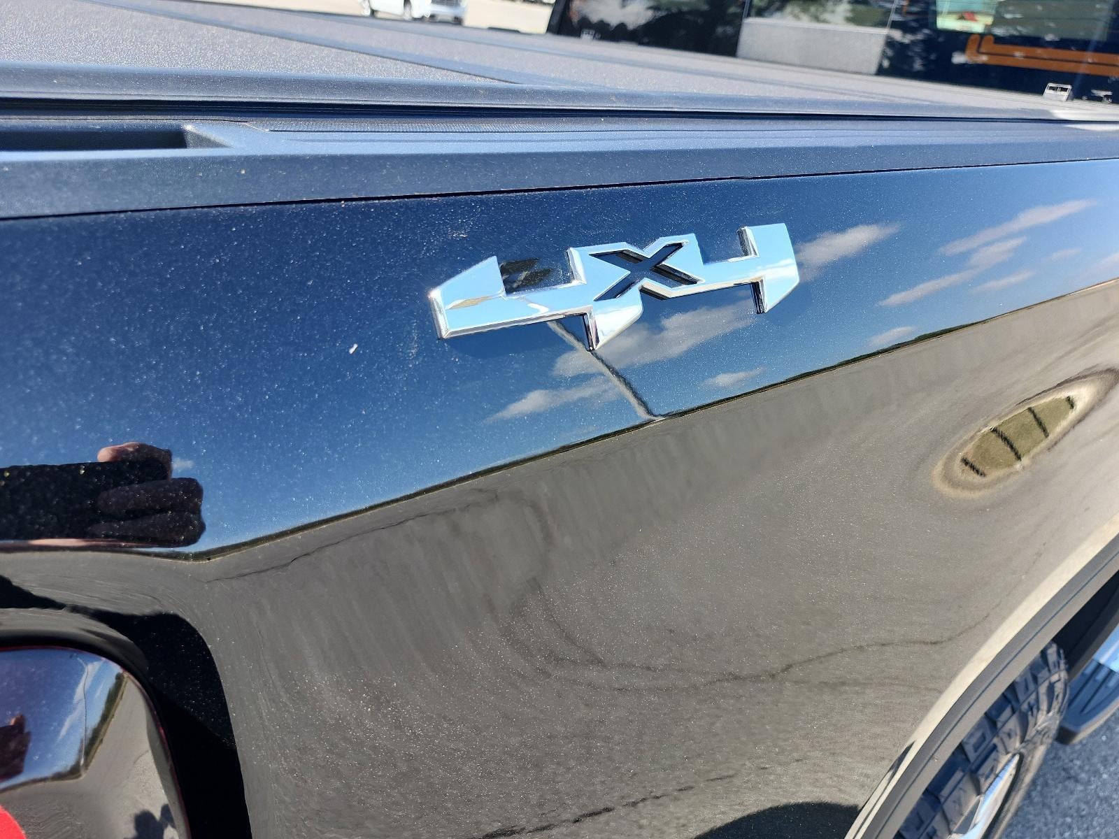 2026 GMC Sierra 1500 Crew Cab Short Box 4-Wheel Drive SLT