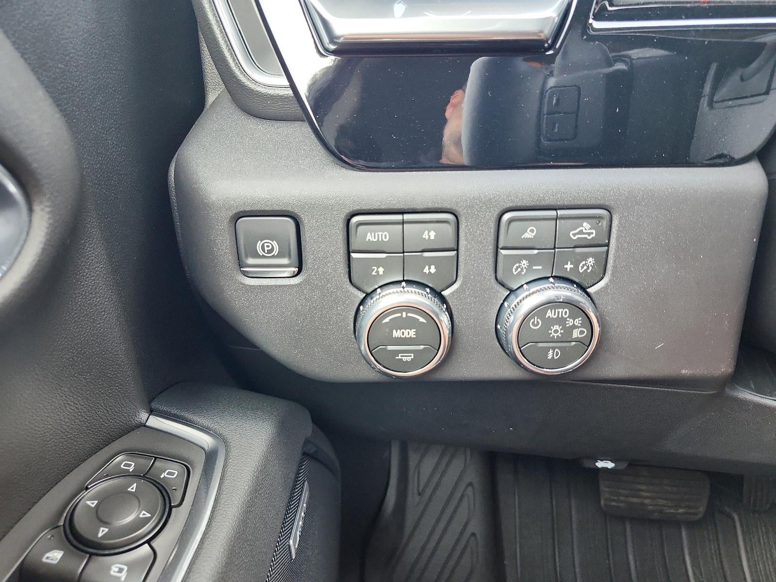 2026 GMC Sierra 1500 Crew Cab Short Box 4-Wheel Drive SLT