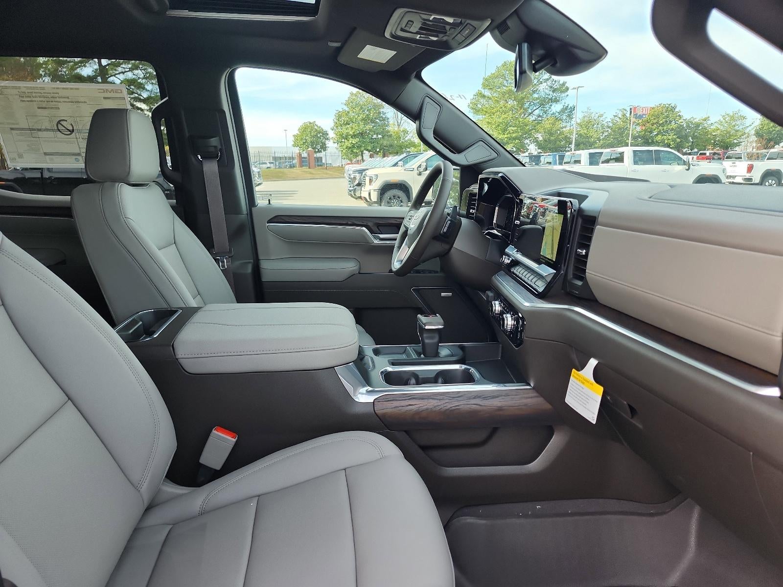 2026 GMC Sierra 1500 Crew Cab Short Box 4-Wheel Drive SLT