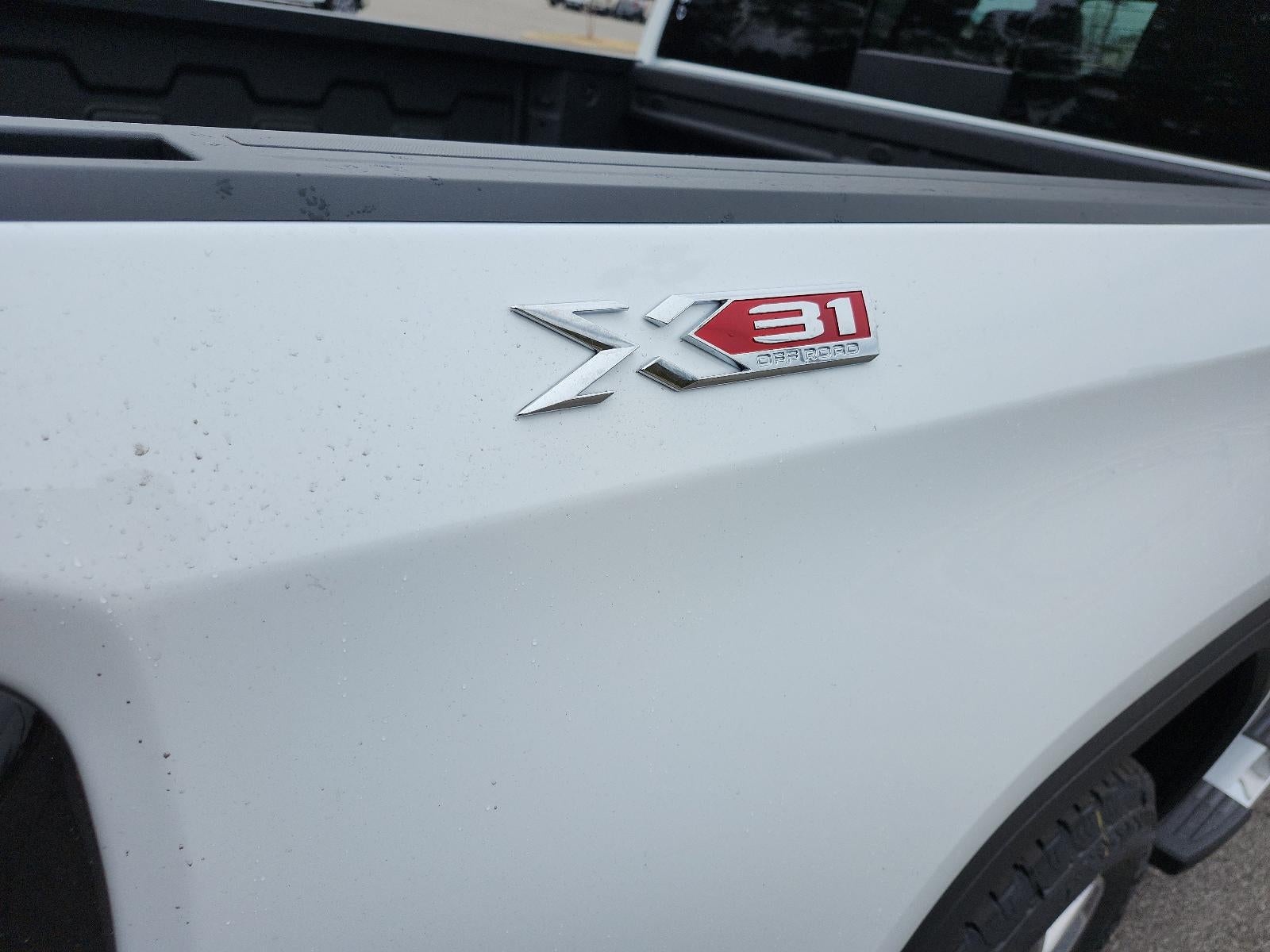 2026 GMC Sierra 1500 Crew Cab Short Box 4-Wheel Drive SLT